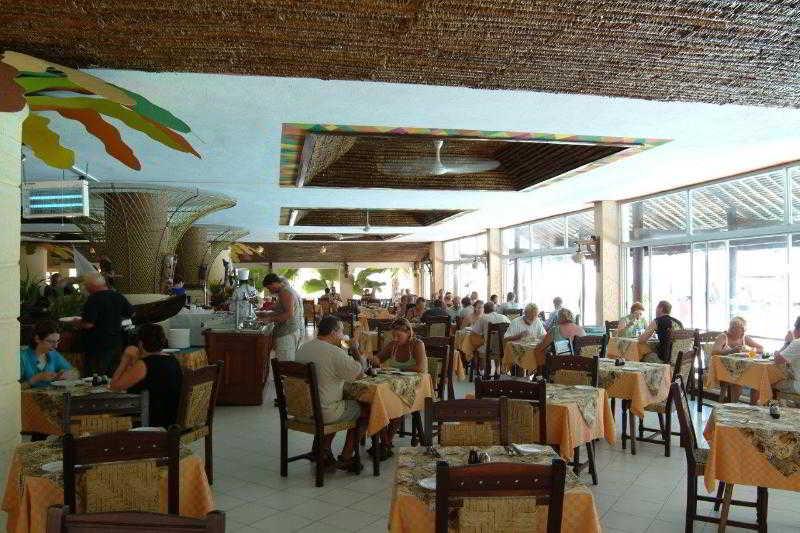 Bamburi Beach Hotel Exteriör bild