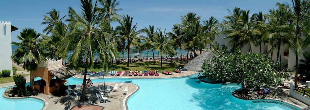 Bamburi Beach Hotel Exteriör bild