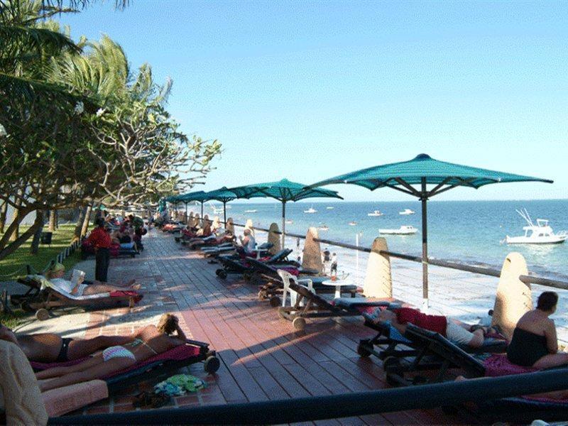 Bamburi Beach Hotel Exteriör bild